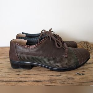 Naot Women's Brown Lace-Up Flats with Textured Panels